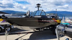 2021 Tracker Pro Guide - $39,900